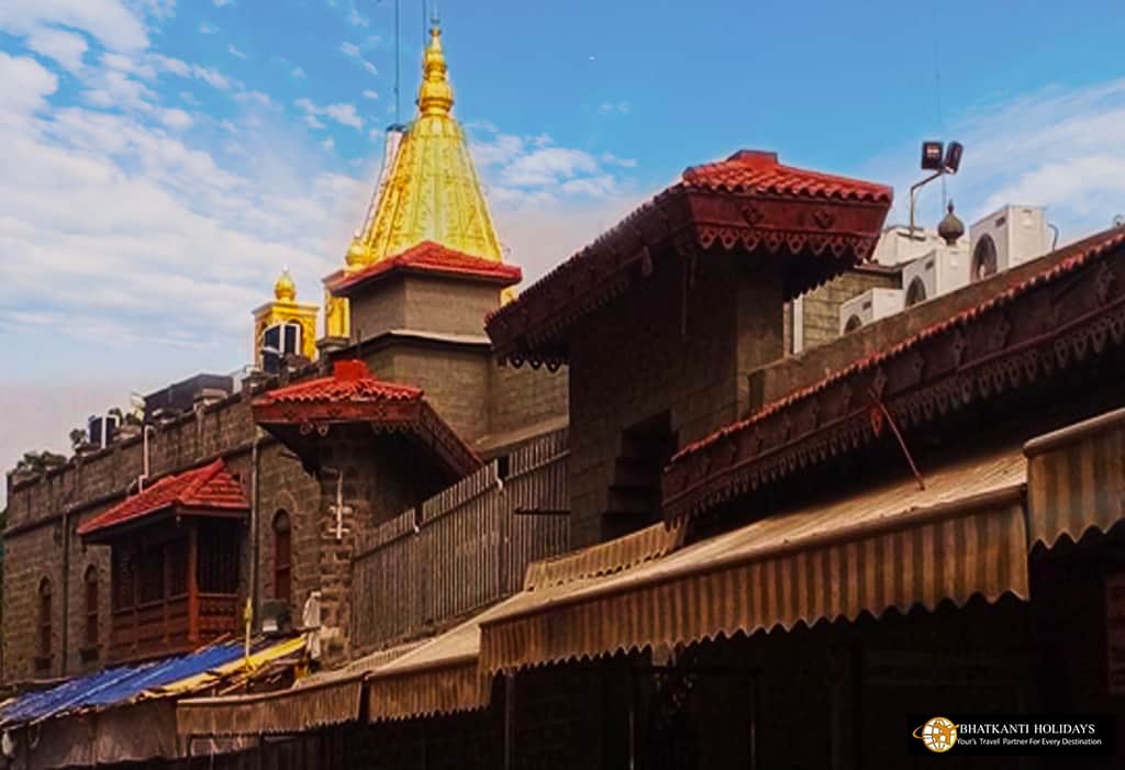 Shirdi Sai Baba temple Maharashtra spiritual pilgrimage